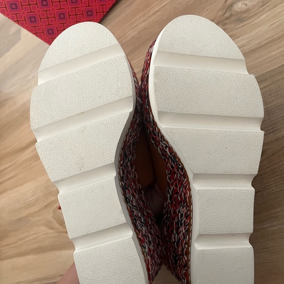 Tory Burch Leather Platform Sandals — Size 8 - Picture 7 of 8